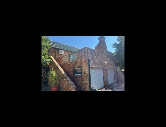 3 BEDROOM TOWNHOUSE SOLD IN FLORAUNA
